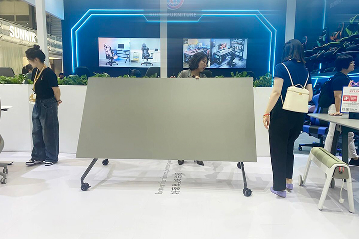 第三十届家具展首日观察：北特“模块化+可持续”双轮驱动，引领办公场景升级新范式